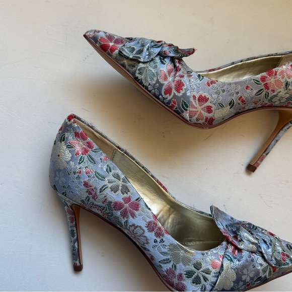 Katy Perry The Revival Bow Pumps - Picture 4 of 16